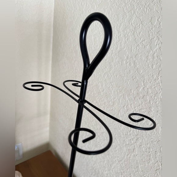 Black Metal Wine Holder with Glass Rack - Picture 4 of 6